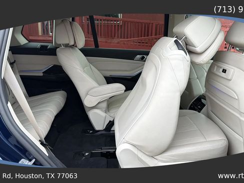 Used 2021 BMW X7 xDrive40i AWD/4WD image 45