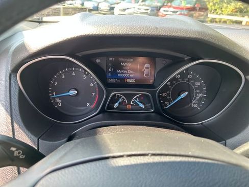 Used 2017 Ford Focus SEL w/ Cold Weather Package image 16