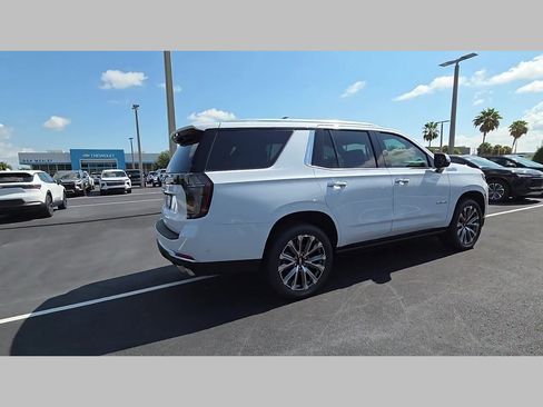 New 2026 Chevrolet Tahoe High Country AWD/4WD image 22
