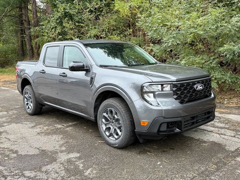 New 2025 Ford Maverick XLT w/ XLT Luxury Package image 25