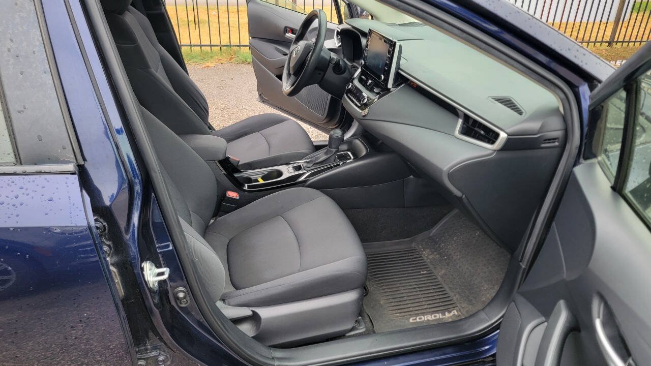 Used 2020 Toyota Corolla LE FWD image 9