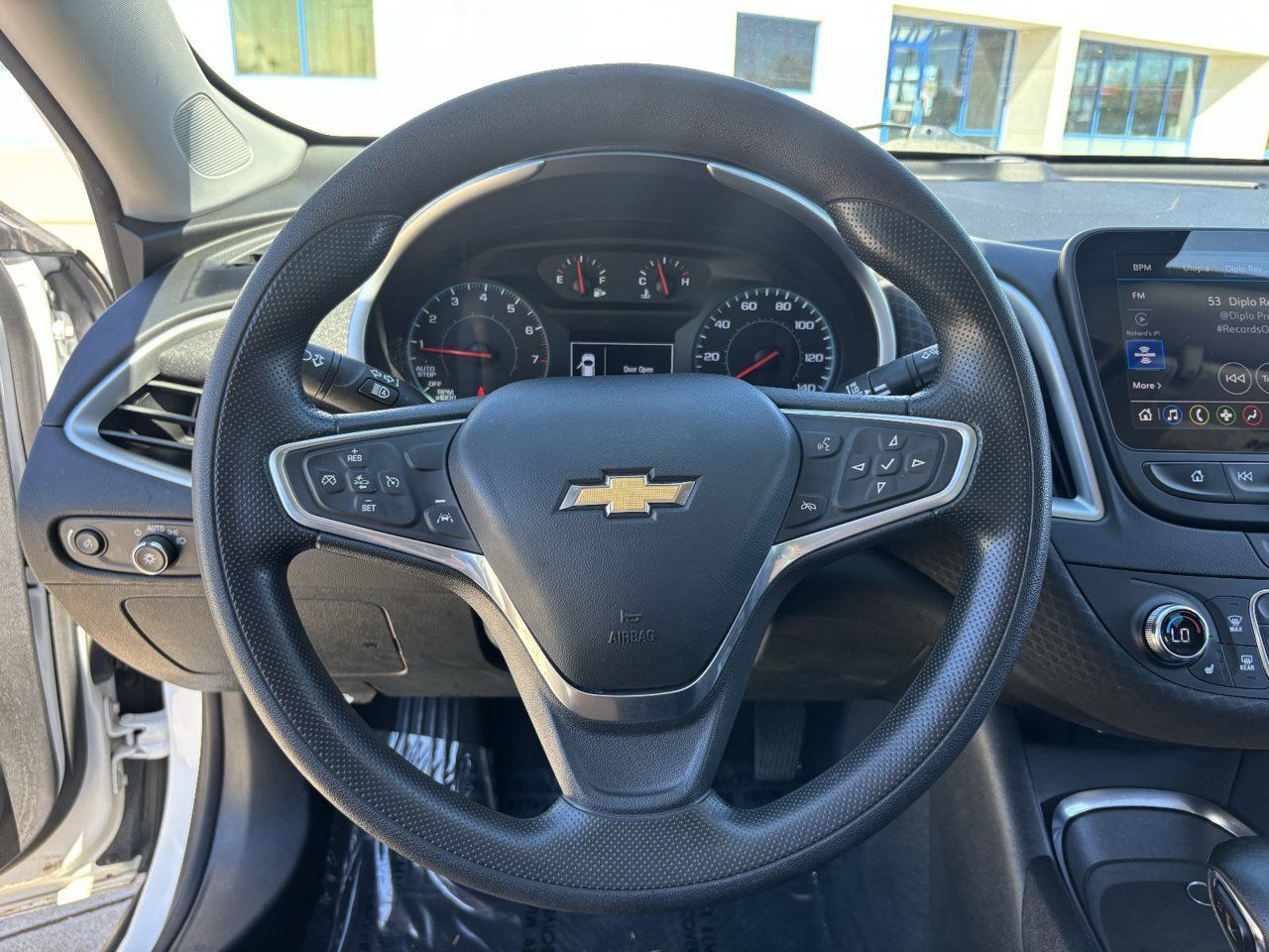 Used 2023 Chevrolet Malibu LT FWD image 24