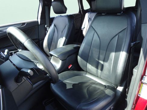 Used 2015 Lincoln MKC FWD image 21