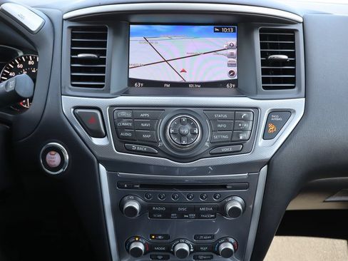 Used 2019 Nissan Pathfinder SL w/ SL Premium Package AWD/4WD image 7