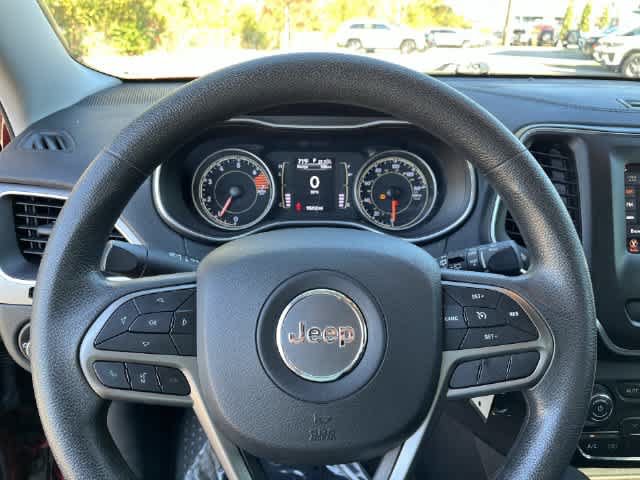 Used 2020 Jeep Cherokee Latitude FWD image 19