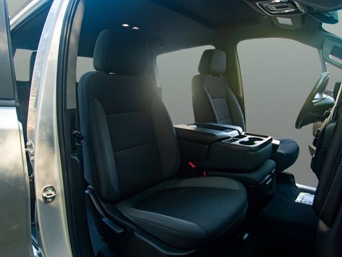 Used 2020 Chevrolet Silverado 1500 LT w/ All-Star Edition image 27