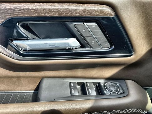 New 2026 GMC Yukon XL Denali Ultimate w/ LPO, Floor Liner Package image 22