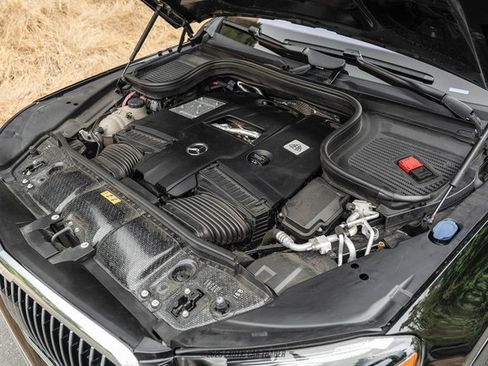 Used 2023 Mercedes-Benz Maybach GLS 600 4MATIC image 15