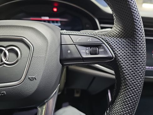 Used 2024 Audi SQ8 Prestige w/ Prestige Package image 19