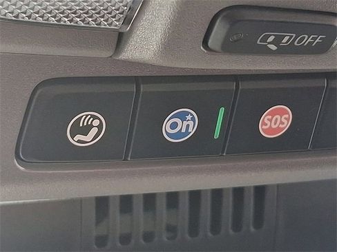 Used 2022 GMC Sierra 1500 Denali w/ Denali Reserve Package image 25