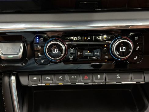 Used 2026 GMC Sierra 1500 Denali Ultimate AWD/4WD image 24