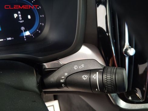 Used 2025 Volvo S60 B5 Core image 14