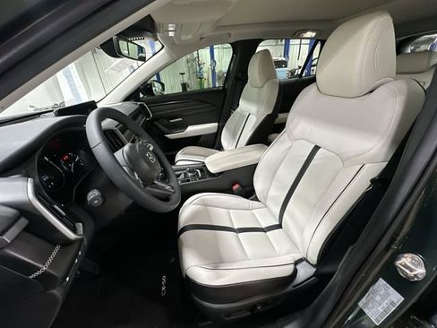 Certified 2026 MAZDA CX-50 AWD 2.5 S w/ Premium Package image 17