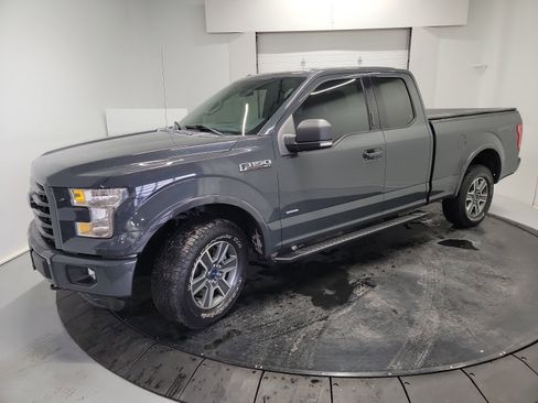 Used 2016 Ford F150 XLT w/ Equipment Group 301A Mid image 3