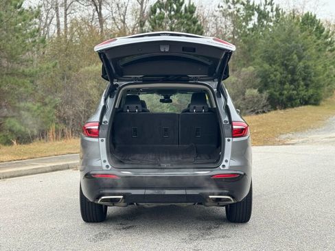 Used 2019 Buick Enclave Premium w/ Experience Buick Package image 17