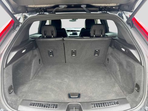 Used 2019 Cadillac XT4 Premium Luxury w/ Cold Weather Package FWD image 34