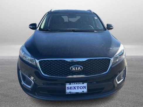 Used 2016 Kia Sorento LX image 4