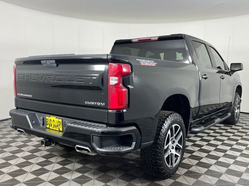 Used 2019 Chevrolet Silverado 1500 Custom Trail Boss w/ Custom Convenience Package AWD/4WD image 6