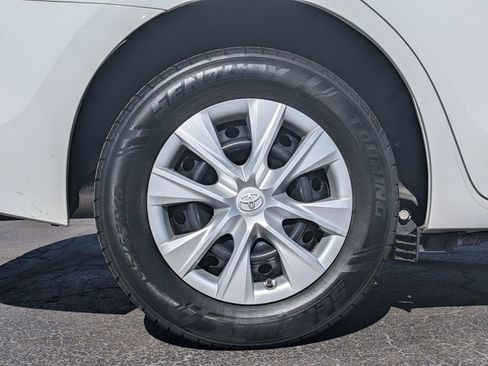 Used 2014 Toyota Corolla L FWD image 12