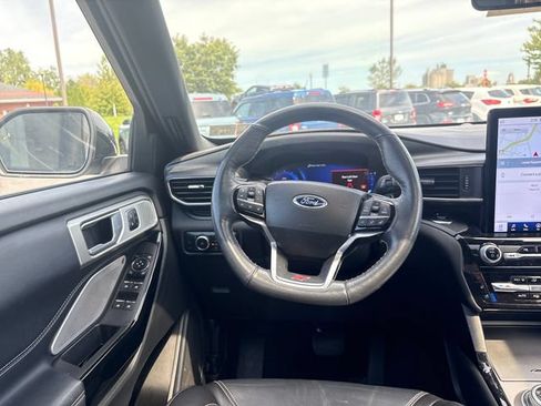Used 2023 Ford Explorer ST w/ Equipment Group 401A AWD/4WD image 13