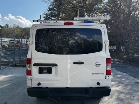 Used 2020 Nissan NV 3500 S image 9