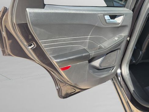 Used 2025 Ford Escape ST-Line image 15