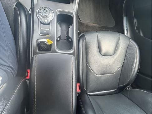 Used 2017 Ford Fusion Titanium FWD image 23