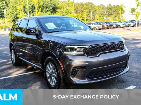 Used 2025 Dodge Durango GT RWD image 3