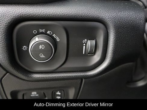 Used 2021 RAM 1500 Big Horn RWD image 22