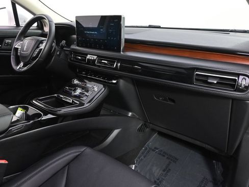 Used 2023 Lincoln Nautilus Reserve w/ Equipment Group 201A AWD/4WD image 15