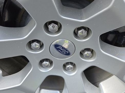 Used 2023 Ford F150 XLT AWD/4WD image 19