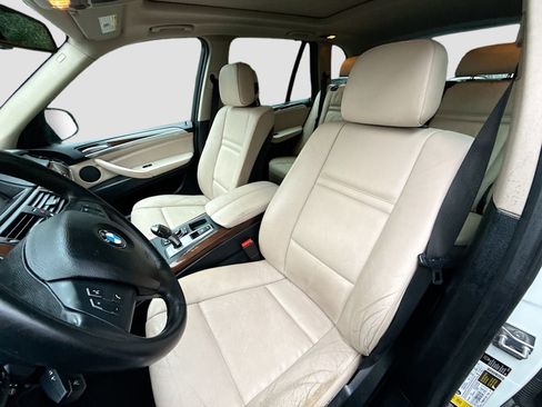 Used 2012 BMW X5 xDrive35d image 21