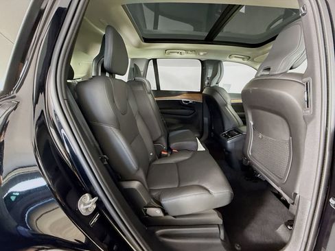 Certified 2025 Volvo XC90 B6 Plus image 28