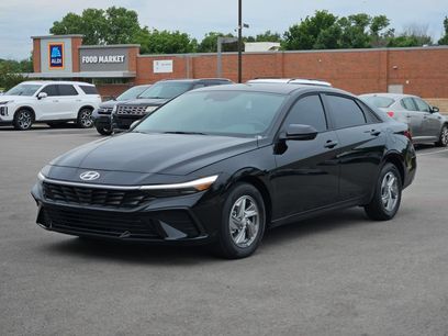 New 2026 Hyundai Elantra SE