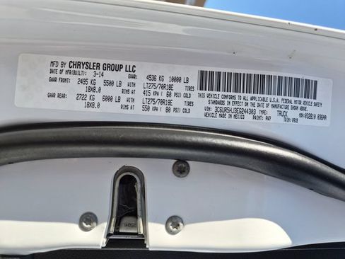 Used 2014 RAM 2500 Tradesman w/ Chrome Appearance Group AWD/4WD image 25