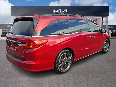 Used 2022 Honda Odyssey Elite image 6