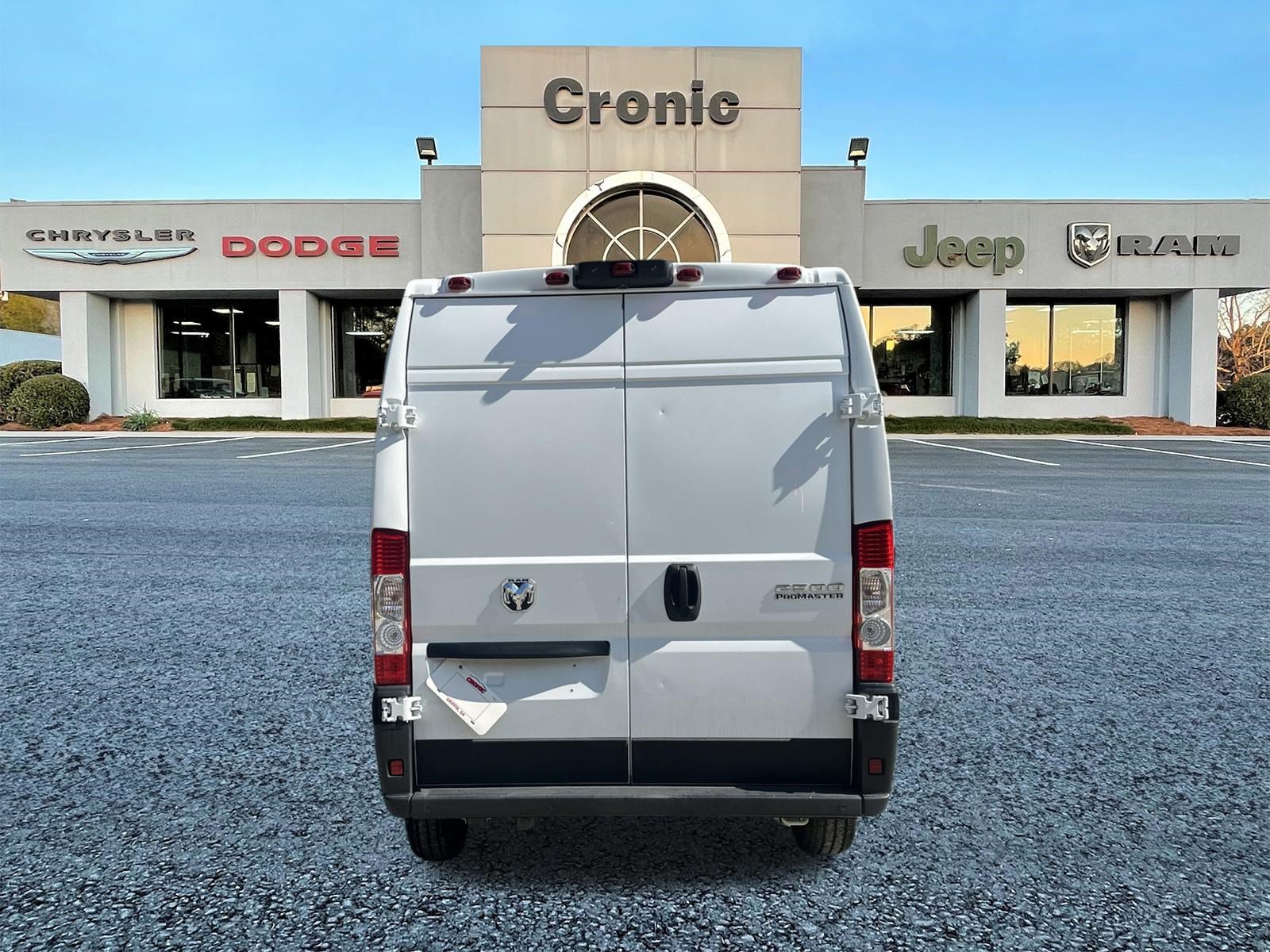 Used 2023 RAM ProMaster 2500 w/ Safety Group FWD image 4