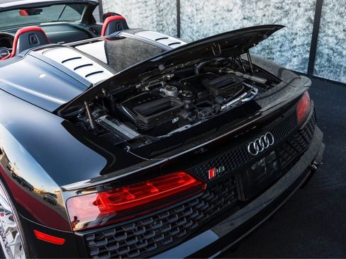 Used 2022 Audi R8 V10 performance image 3