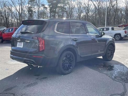 Used 2021 Kia Telluride SX w/ SX Prestige Package image 5