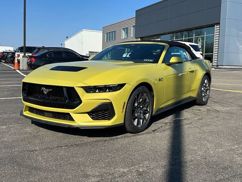 New 2025 Ford Mustang GT Premium w/ GT Performance Package RWD image 2