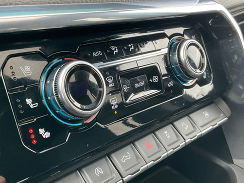 Used 2023 GMC Sierra 1500 Denali w/ Denali Reserve Package image 9