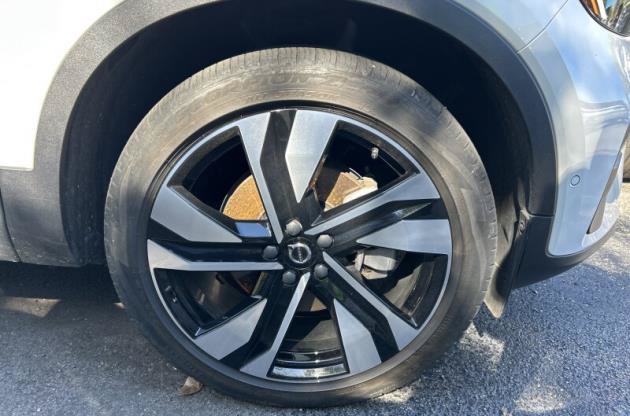 Used 2023 Volvo XC40 B5 Plus w/ Driver Assist Package AWD/4WD image 12