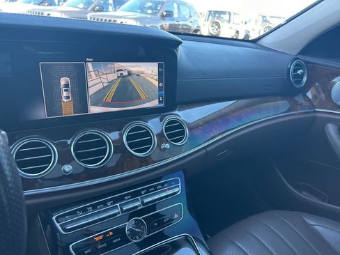 Used 2018 Mercedes-Benz E 300 image 39