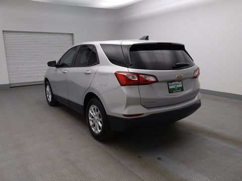 Used 2020 Chevrolet Equinox LS w/ LS Convenience Package image 5