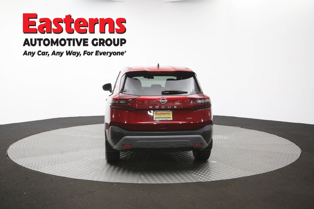 Used 2023 Nissan Rogue S AWD/4WD image 40