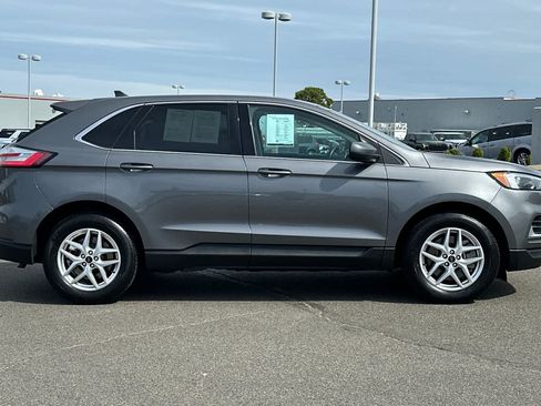 Used 2024 Ford Edge SEL AWD/4WD image 6