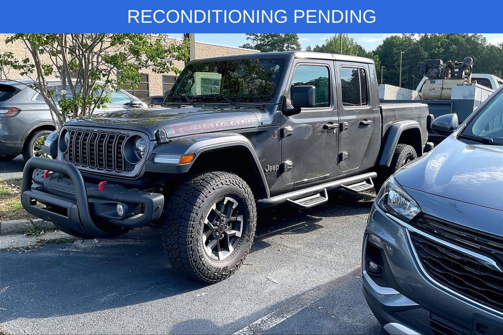 Used 2025 Jeep Gladiator Rubicon AWD/4WD image 2