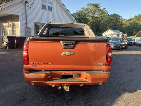 Used 2007 Chevrolet Avalanche LTZ w/ LTZ Preferred Equipment Group AWD/4WD image 8