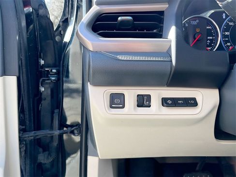 Used 2020 GMC Acadia Denali w/ Technology Package image 10