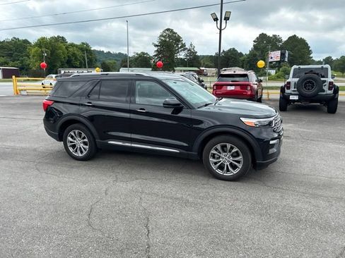 Used 2023 Ford Explorer Limited w/ Equipment Group 301A AWD/4WD image 6